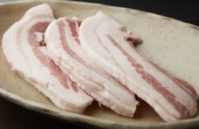 脂身のおいしさに定評がある、宮崎県産「霧島山麓SPF豚」 